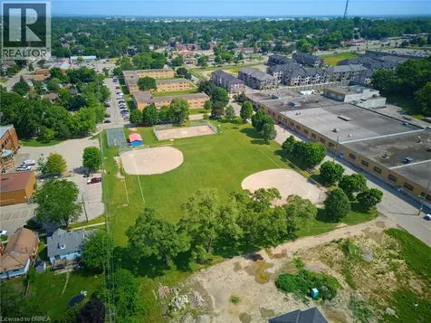 128 Mary Street Brantford ON N3S 3B9