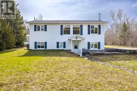 2062 Havilland Shores Drive Goulais River ON P0S 1E0
