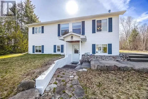2062 Havilland Shores Drive Goulais River ON P0S 1E0