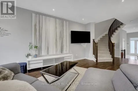 253 Shinleaf Crescent Ottawa ON K1W 0J2