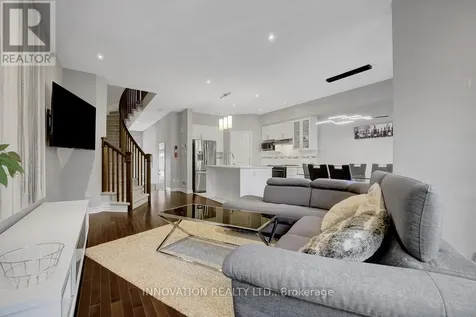 253 Shinleaf Crescent Ottawa ON K1W 0J2