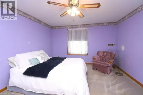 32 Mcmaster Drive Caledonia ON N3W 1H5