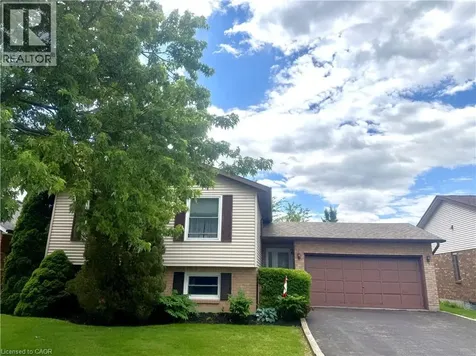 32 Mcmaster Drive Caledonia ON N3W 1H5