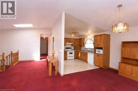 32 Mcmaster Drive Caledonia ON N3W 1H5