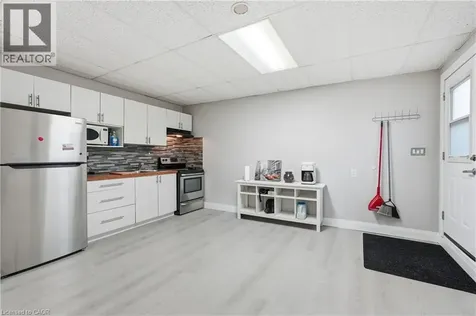 5196 Fourth Avenue Niagara Falls ON L2E 1P4