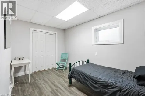 5196 Fourth Avenue Niagara Falls ON L2E 1P4