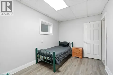5196 Fourth Avenue Niagara Falls ON L2E 1P4