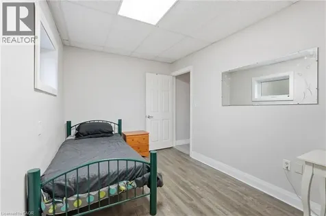 5196 Fourth Avenue Niagara Falls ON L2E 1P4