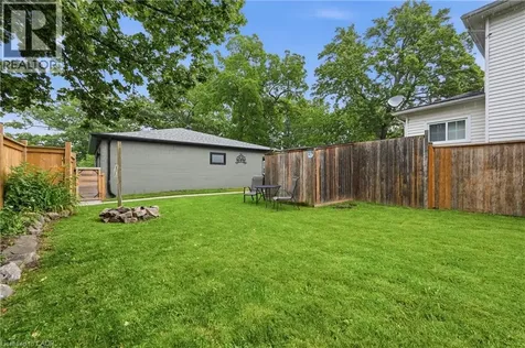 5196 Fourth Avenue Niagara Falls ON L2E 1P4