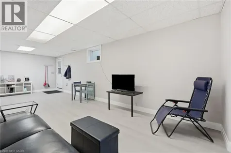 5196 Fourth Avenue Niagara Falls ON L2E 1P4