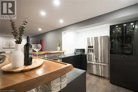 21 Tedley Boulevard Brantford ON N3T 0E3