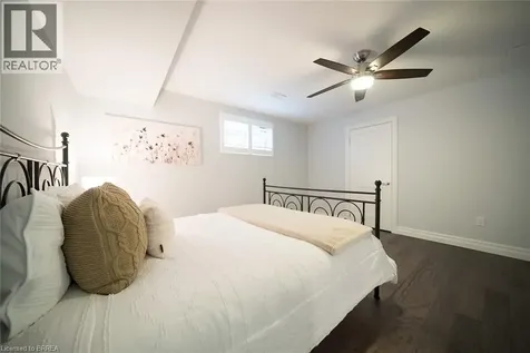 21 Tedley Boulevard Brantford ON N3T 0E3