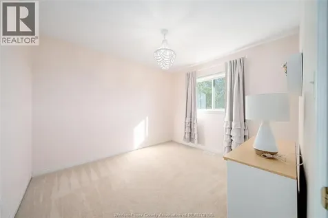 5023 Southwood Lakes Boulevard Windsor ON N9G 2Y1