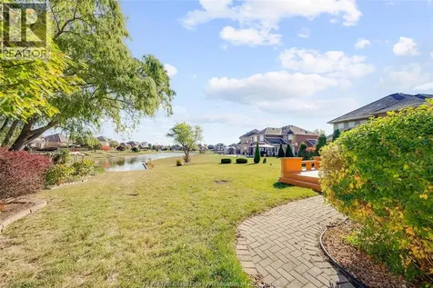 5023 Southwood Lakes Boulevard Windsor ON N9G 2Y1