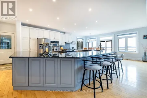 1524 Westview Crescent Selwyn ON K0L 2H0