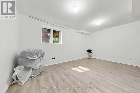 110 Activa Avenue Kitchener ON N2E 4K4