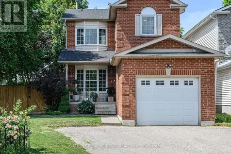 12 Curtis Court Port Hope ON L1A 4H5