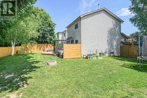 12 Curtis Court Port Hope ON L1A 4H5