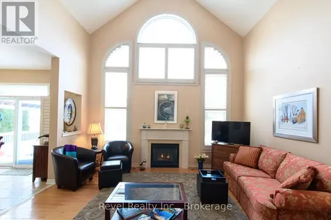 20 Marine View Drive Collingwood ON L9Y 5A3