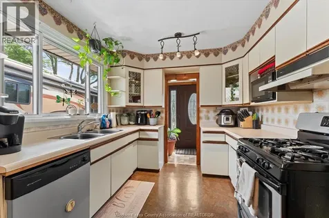 280 Pickering Amherstburg ON N9V 1R6
