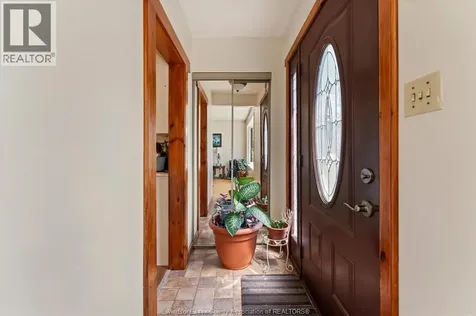 280 Pickering Amherstburg ON N9V 1R6