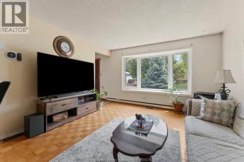 280 Pickering Amherstburg ON N9V 1R6