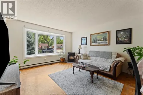 280 Pickering Amherstburg ON N9V 1R6