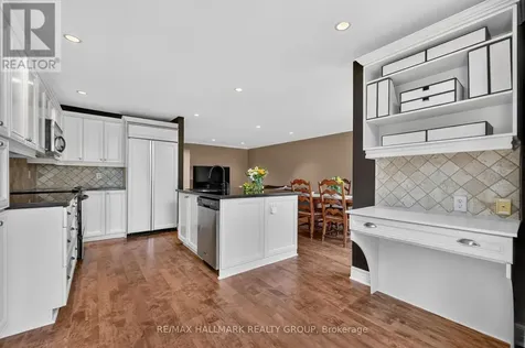 615 Aquaview Drive Ottawa ON K4A 4W1