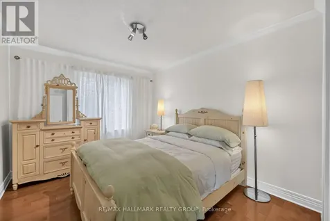 615 Aquaview Drive Ottawa ON K4A 4W1