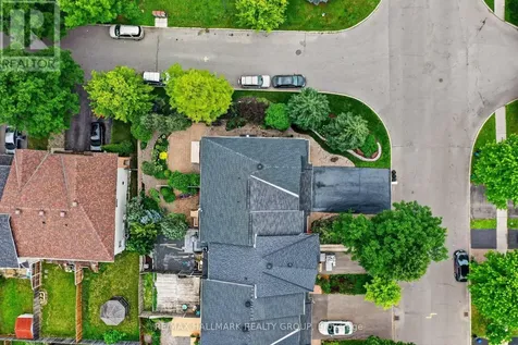 615 Aquaview Drive Ottawa ON K4A 4W1
