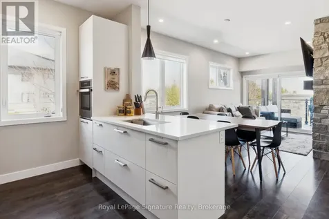 11 Beausoleil Lane Blue Mountains ON L9Y 0H2