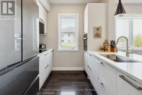 11 Beausoleil Lane Blue Mountains ON L9Y 0H2