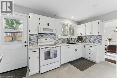 160 Council Crescent Ancaster ON L9G 1V1