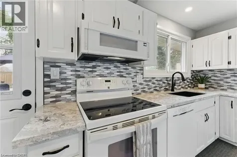 160 Council Crescent Ancaster ON L9G 1V1