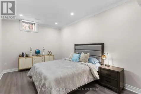 15 Country Club Crescent Uxbridge ON L9P 0B8