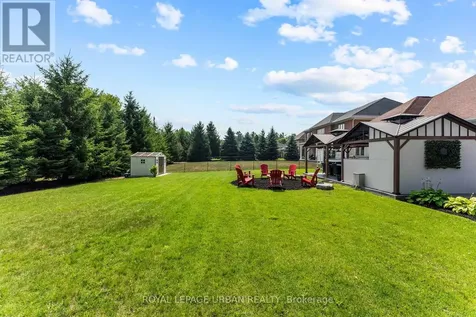 15 Country Club Crescent Uxbridge ON L9P 0B8