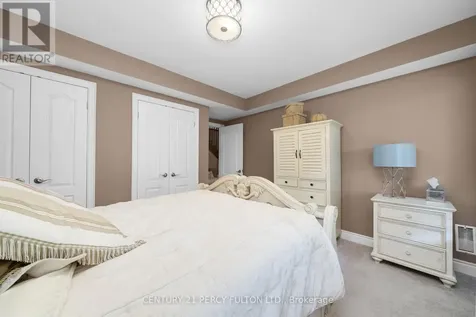 159 Ridge Way New Tecumseth ON L9R 0H3