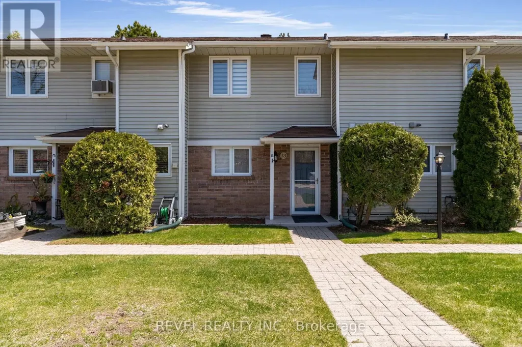 39 28th Street South Wasaga Beach ON L9Z 2E4