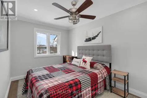 39 28th Street South Wasaga Beach ON L9Z 2E4