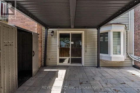 39 28th Street South Wasaga Beach ON L9Z 2E4