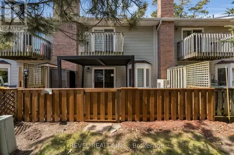 39 28th Street South Wasaga Beach ON L9Z 2E4