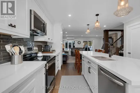 39 28th Street South Wasaga Beach ON L9Z 2E4