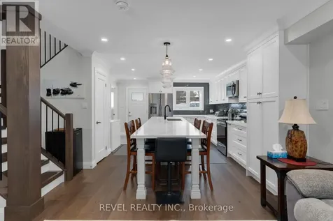 39 28th Street South Wasaga Beach ON L9Z 2E4