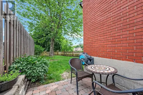 26 Riverdale Avenue Ottawa ON K1S 1R2