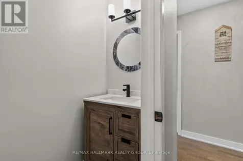 1084 St Germain Crescent Ottawa ON K1C 2L8
