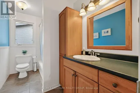 1084 St Germain Crescent Ottawa ON K1C 2L8