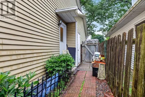 1084 St Germain Crescent Ottawa ON K1C 2L8