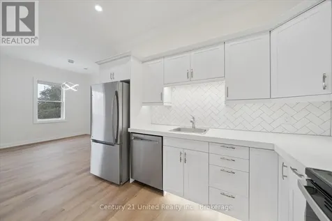 1027 Willcox Street Selwyn ON K0L 1H0