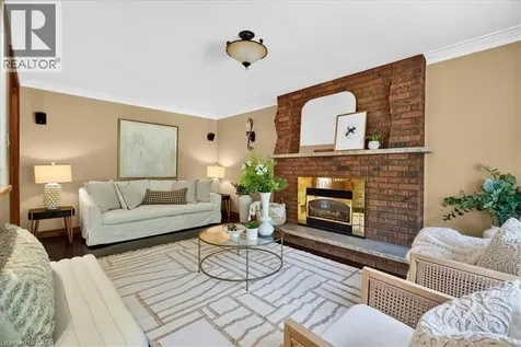 339 Kingsway Place Milton ON L9T 4C8