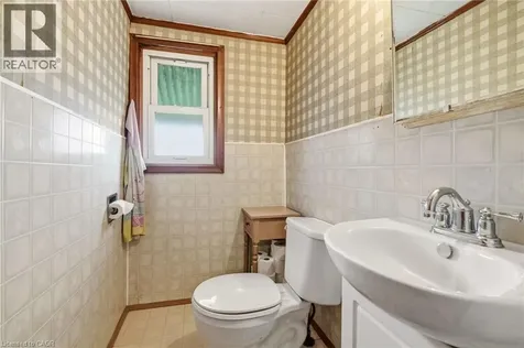 66 East 32nd Street Hamilton ON L8V 3R9
